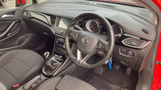 Vauxhall Astra 1.4T 16V 150 SRi 5dr Petrol Hatchback